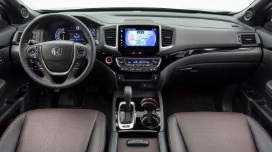 2017 Honda Ridgeline black interior dashboard