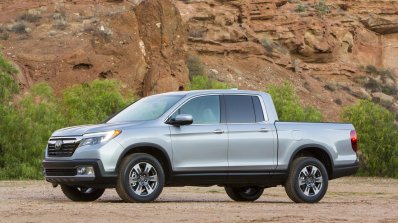 2017 Honda Ridgeline exterior