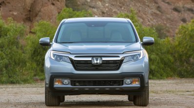 2017 Honda Ridgeline front