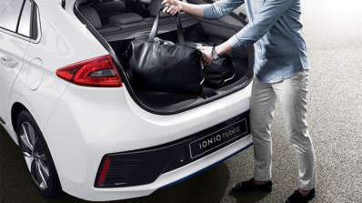 Hyundai Ioniq hybrid boot