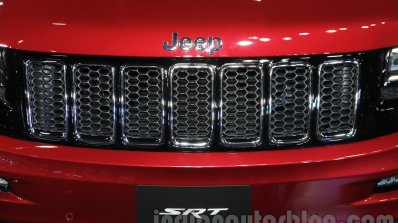 Jeep Grand Cherokee SRT grille at Auto Expo 2016