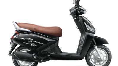 Mahindra Gusto 125 Black press shots