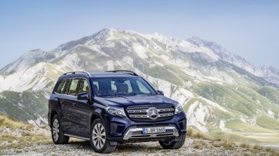 Mercedes GLS front quarter official image