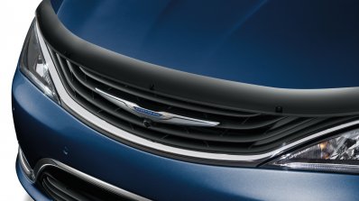 Mopar accessories air deflector for Chrysler Pacifica revealed