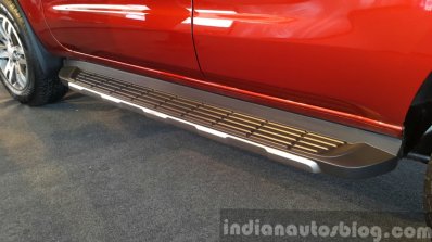 New Ford Endeavour side step In Images