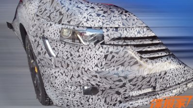 Renault Koleos successor (Renault Maxthon) headlamp snapped