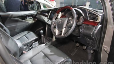 Toyota Innova Crysta dashboard at Auto Expo 2016