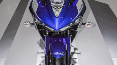 2015 Yamaha R3 front at Auto Expo 2016