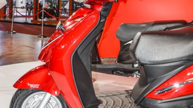 2016 Hero Duet front panel at Auto Expo 2016