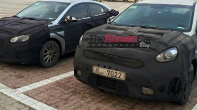 2016 Hyundai Accent and Kia Niro front spy shot