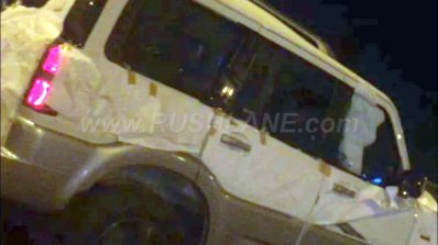 2016 Mahindra Scorpio Special Edition silver cladding spied