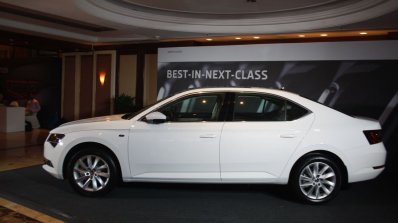 2016 Skoda Superb side launched in India