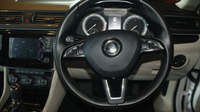 2016 Skoda Superb steering wheel launched in India