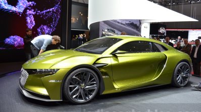 DS E-Tense Concept alloy wheels at 2016 Geneva Motor Show