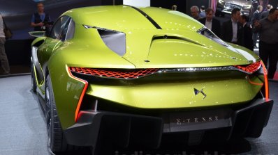 DS E-Tense Concept tail lamps at 2016 Geneva Motor Show