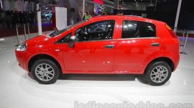 Fiat Punto Pure side at Auto Expo 2016
