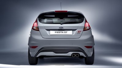 Ford Fiesta ST200 rear press image