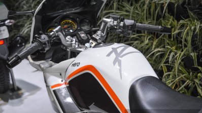 Hero Karizma white and orange fuel tank at Auto Expo 2016