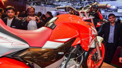 Hero Xtreme 200 S side cowl at the Auto Expo 2016