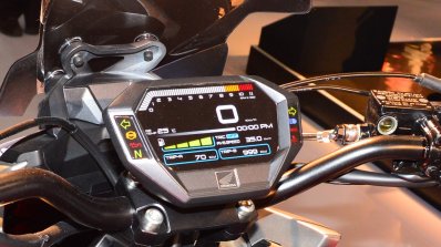 Honda CX-02 Concept digital instrument console colour at Auto Expo 2016