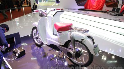 Honda EV-Cub concept rear three quarter at Auto Expo 2016