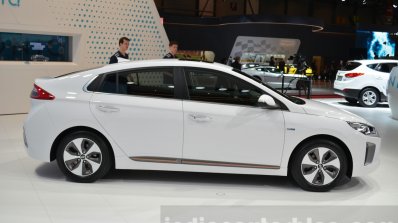 Hyundai Ioniq Electric side at Geneva Motor Show 2016