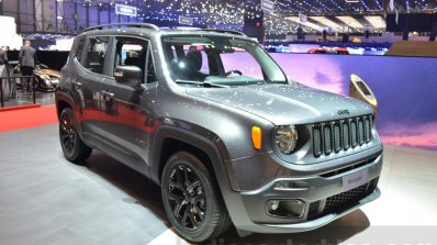 Jeep Renegade Dawn of Justice Special Edition front three quarter at the Geneva Motor Show Live