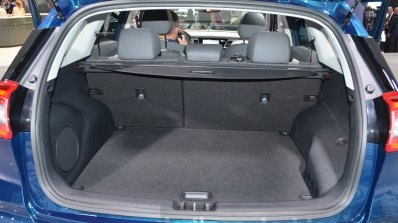 Kia Niro boot capacity at the 2016 Geneva Motor Show Live