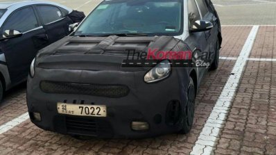 Kia Niro front three quarters spy shot