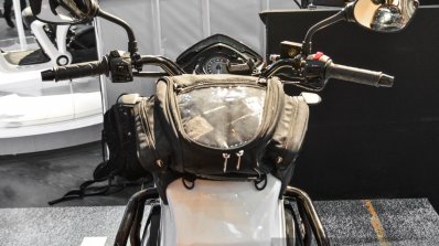 Mahindra Mojo accessories tank bag at Auto Expo 2016