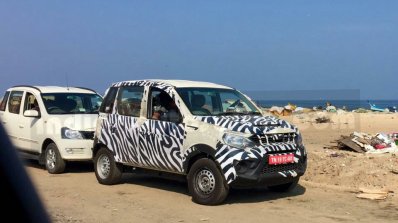 Mahindra Quanto facelift (Mahindra Canto) front three quarter snapped up close