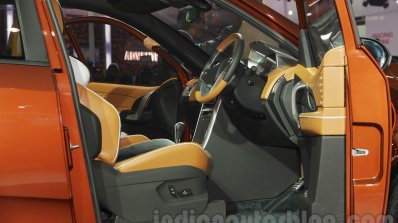 Mahindra XUV Aero seat adjust at Auto Expo 2016