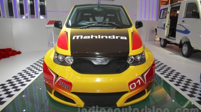 Mahindra e2o Sports front at Auto Expo 2016