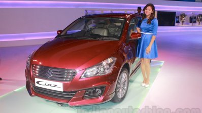Maruti Ciaz accessorized front three quarters at Auto Expo 2016
