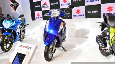 New Suzuki Access 125 Blue front at Auto Expo 2016