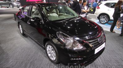 Nissan Sunny Sportech front left three quarter at 2016 Auto Expo