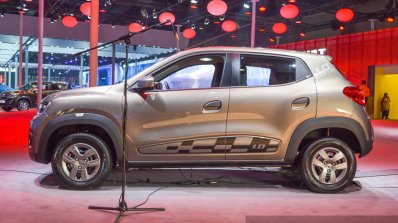 Renault Kwid 1.0 AMT left side at the Auto Expo 2016