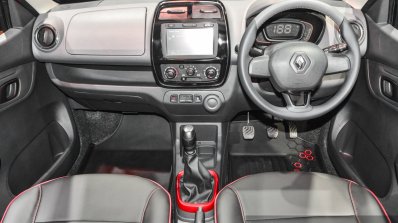 Renault Kwid custom dashboard at Auto Expo 2016