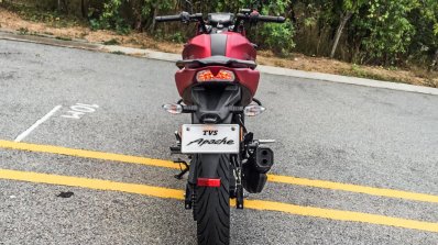 TVS Apache RTR 200 4V red rear review