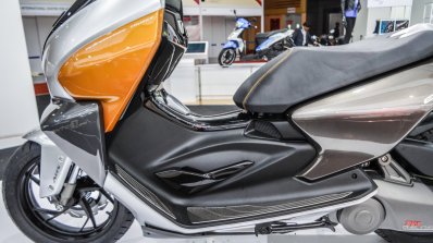 TVS ENTORQ 210 footboard at Auto Expo 2016