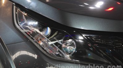 Tata HEXA TUFF headlight Auto Expo 2016