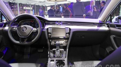VW Passat GTE dashboard at 2016 Auto Expo