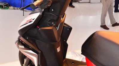 Yamaha Cygnus Ray ZR floorboard