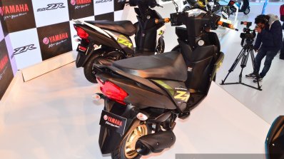 Yamaha Cygnus Ray ZR rear three quarter right