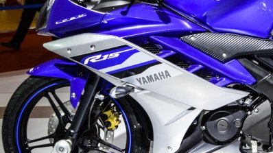 Yamaha R15 V2 Revving Blue fairing at Auto Expo 2016