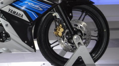 Yamaha R15S front disc brake at Auto Expo 2016