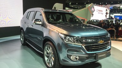 2016 Chevrolet Trailblazer Premier (facelift) front quarters at 2016 BIMS