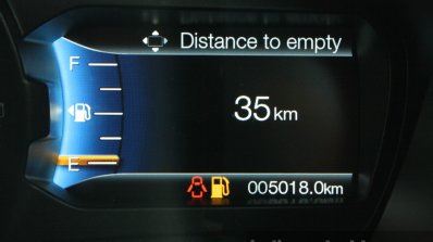 2016 Ford Endeavour 2.2 AT Titanium distance to empty Review