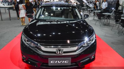 2016 Honda Civic (ASEAN-spec) front at 2016 BIMS