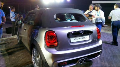 2016 Mini Convertible roof up India launched